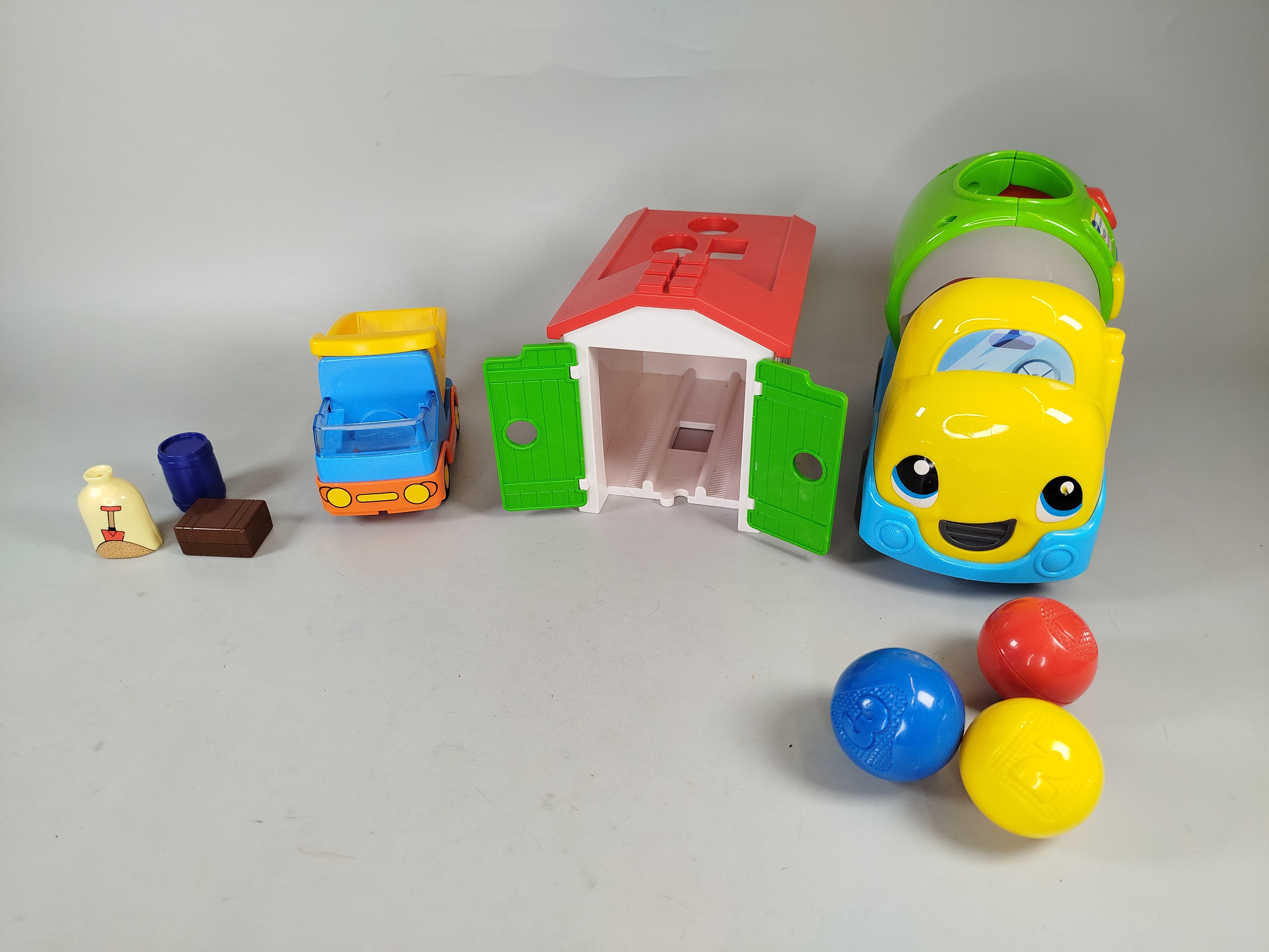 Baufahrzeuge Set - Playmobil & VTech Spielzeug